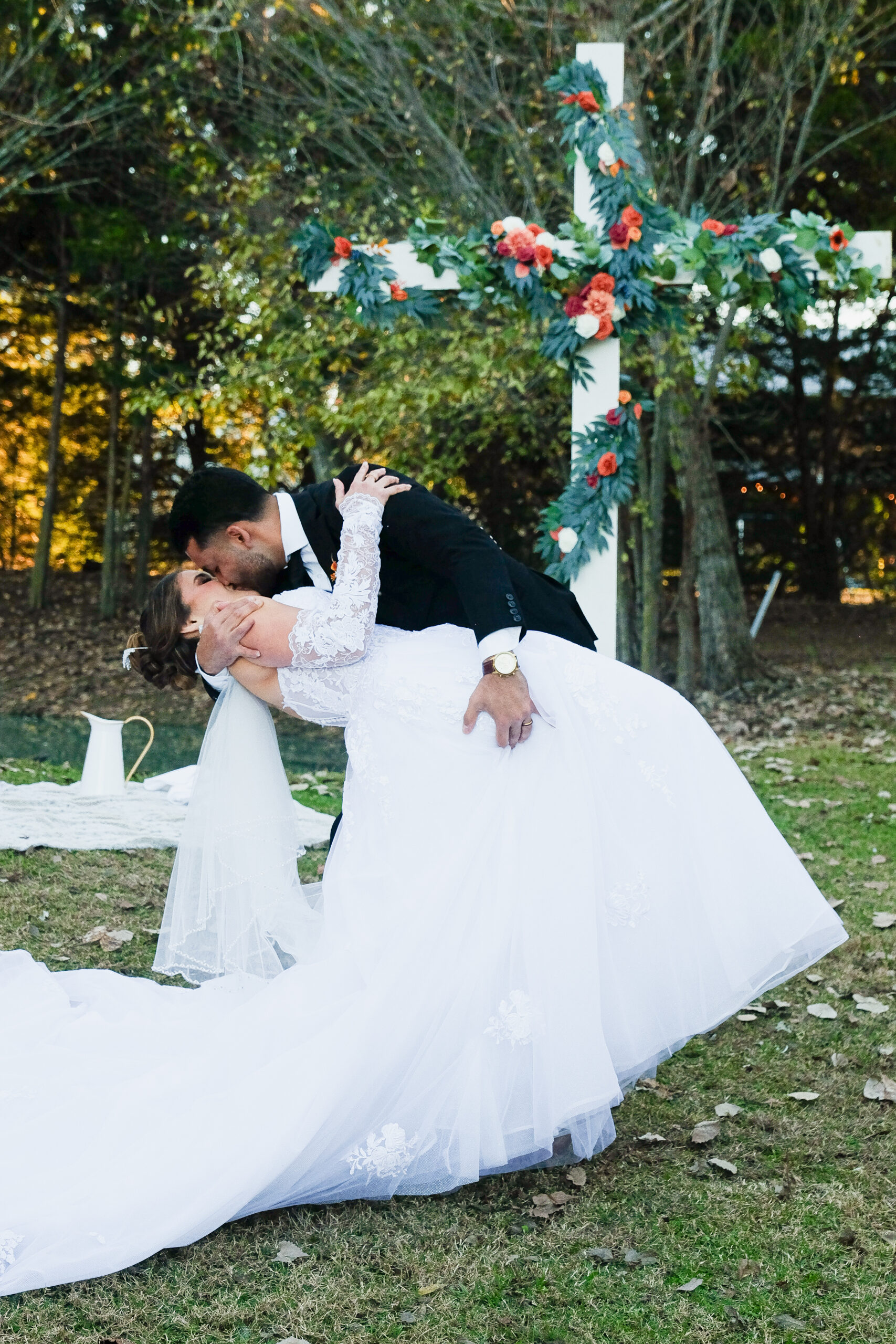 Wedding photography — love naturally